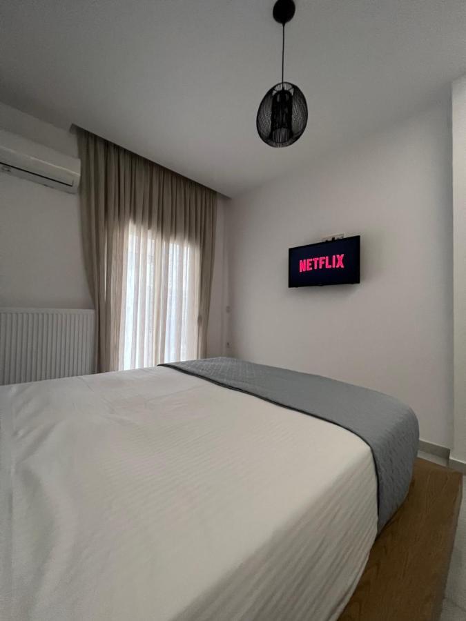 Modern Apartment Close To Airport With Gym And Bbq Candia Esterno foto